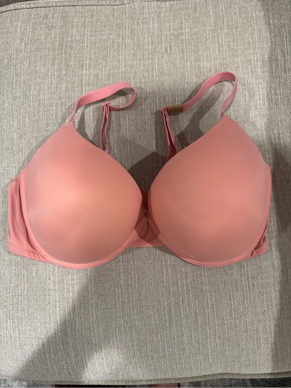 Victoria's Secret Smooth Light Pink T-Shirt Bra